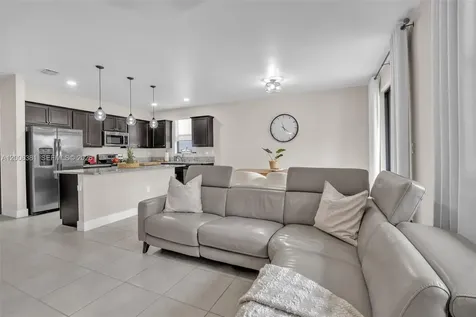 3525 W 94th Street Hialeah FL 33018