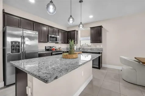 3525 W 94th Street Hialeah FL 33018