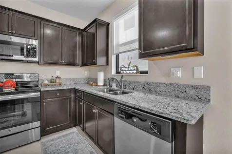 3525 W 94th Street Hialeah FL 33018