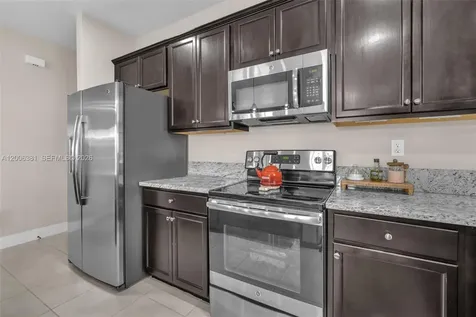 3525 W 94th Street Hialeah FL 33018