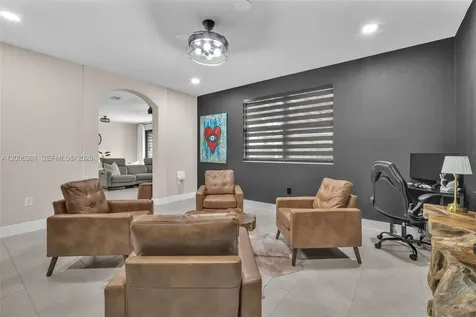 3525 W 94th Street Hialeah FL 33018