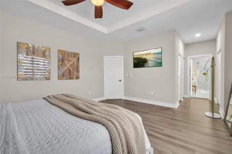 3525 W 94th Street Hialeah FL 33018