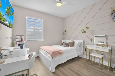 3525 W 94th Street Hialeah FL 33018