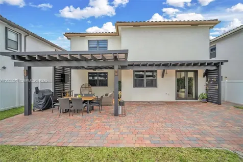 3525 W 94th Street Hialeah FL 33018