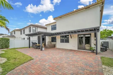 3525 W 94th Street Hialeah FL 33018