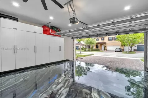 3525 W 94th Street Hialeah FL 33018