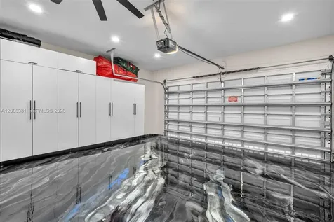 3525 W 94th Street Hialeah FL 33018