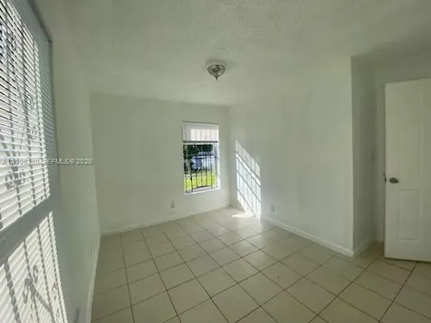 3929 NW 207th St Road Miami Gardens FL 33055