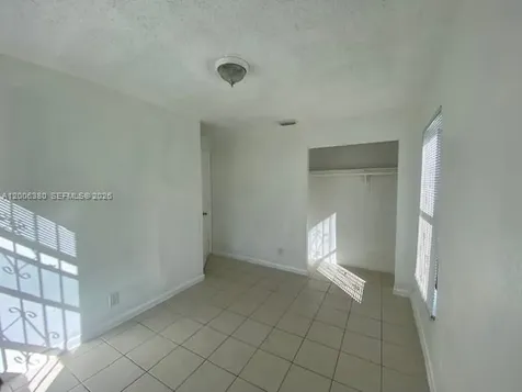 3929 NW 207th St Road Miami Gardens FL 33055