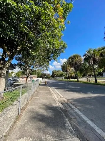 3929 NW 207th St Road Miami Gardens FL 33055