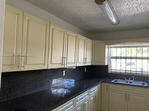 3929 NW 207th St Road Miami Gardens FL 33055