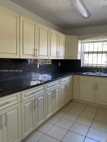 3929 NW 207th St Road Miami Gardens FL 33055
