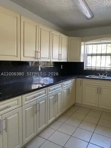 3929 NW 207th St Road Miami Gardens FL 33055