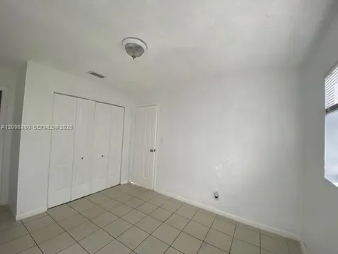3929 NW 207th St Road Miami Gardens FL 33055
