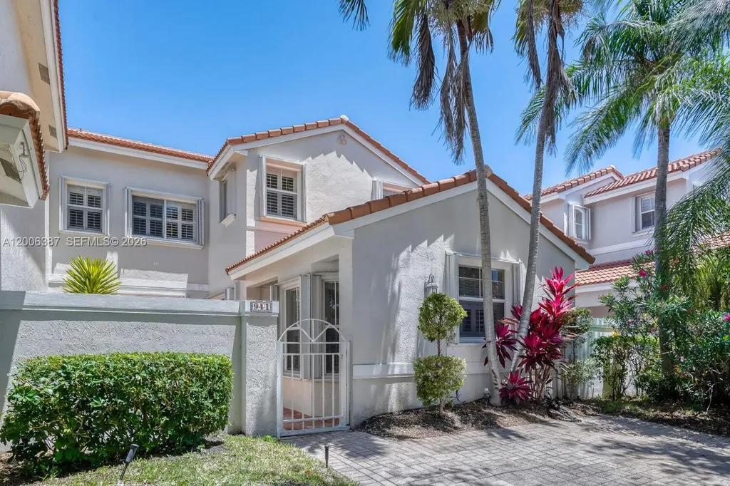 941 Doveplum Court Hollywood FL 33019