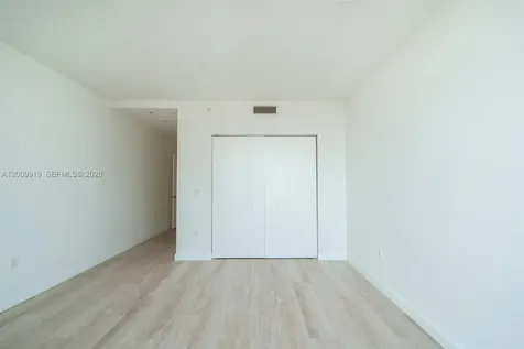45 SW 9th Street Miami FL 33130