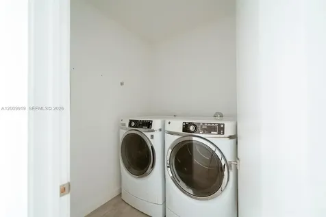 45 SW 9th Street Miami FL 33130