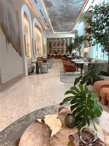77 SE 5th Street Miami FL 33131