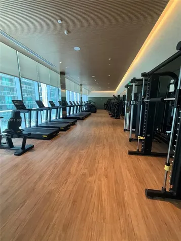 77 SE 5th Street Miami FL 33131