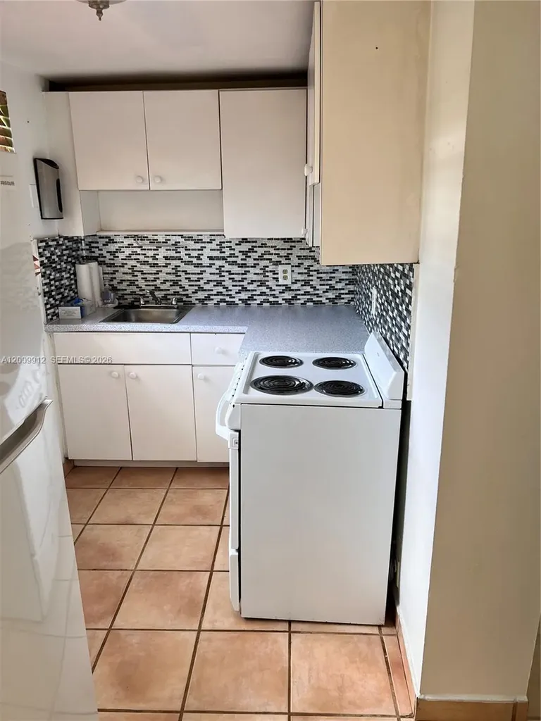 1329 SW 75th Avenue Miami FL 33144