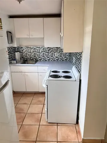 1329 SW 75th Avenue Miami FL 33144