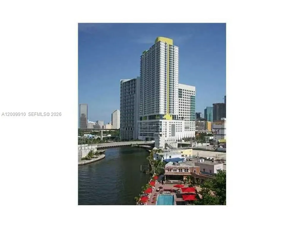 185 SW 7th Street Miami FL 33130