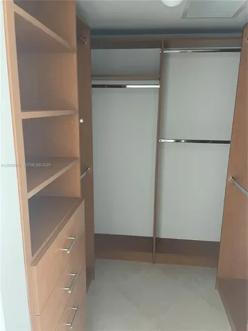 185 SW 7th Street Miami FL 33130