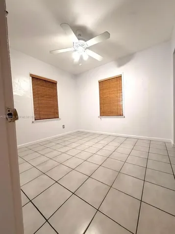 1825 NW 33rd Avenue Miami FL 33125