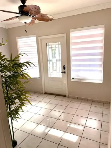 1825 NW 33rd Avenue Miami FL 33125