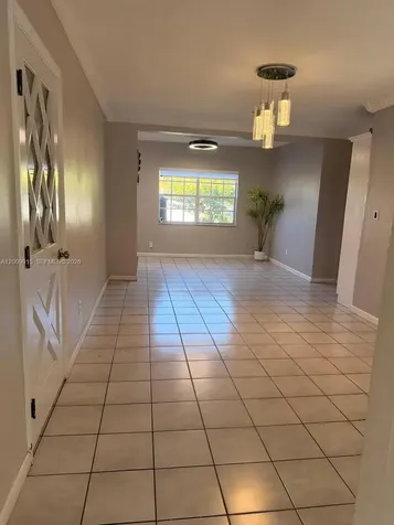 1825 NW 33rd Avenue Miami FL 33125