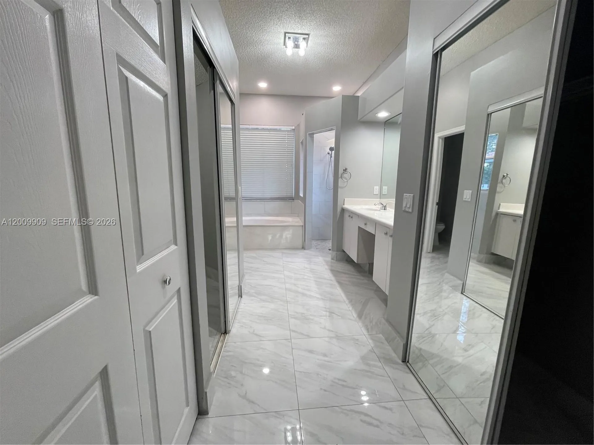 5263 SW 34th Way Hollywood FL 33312
