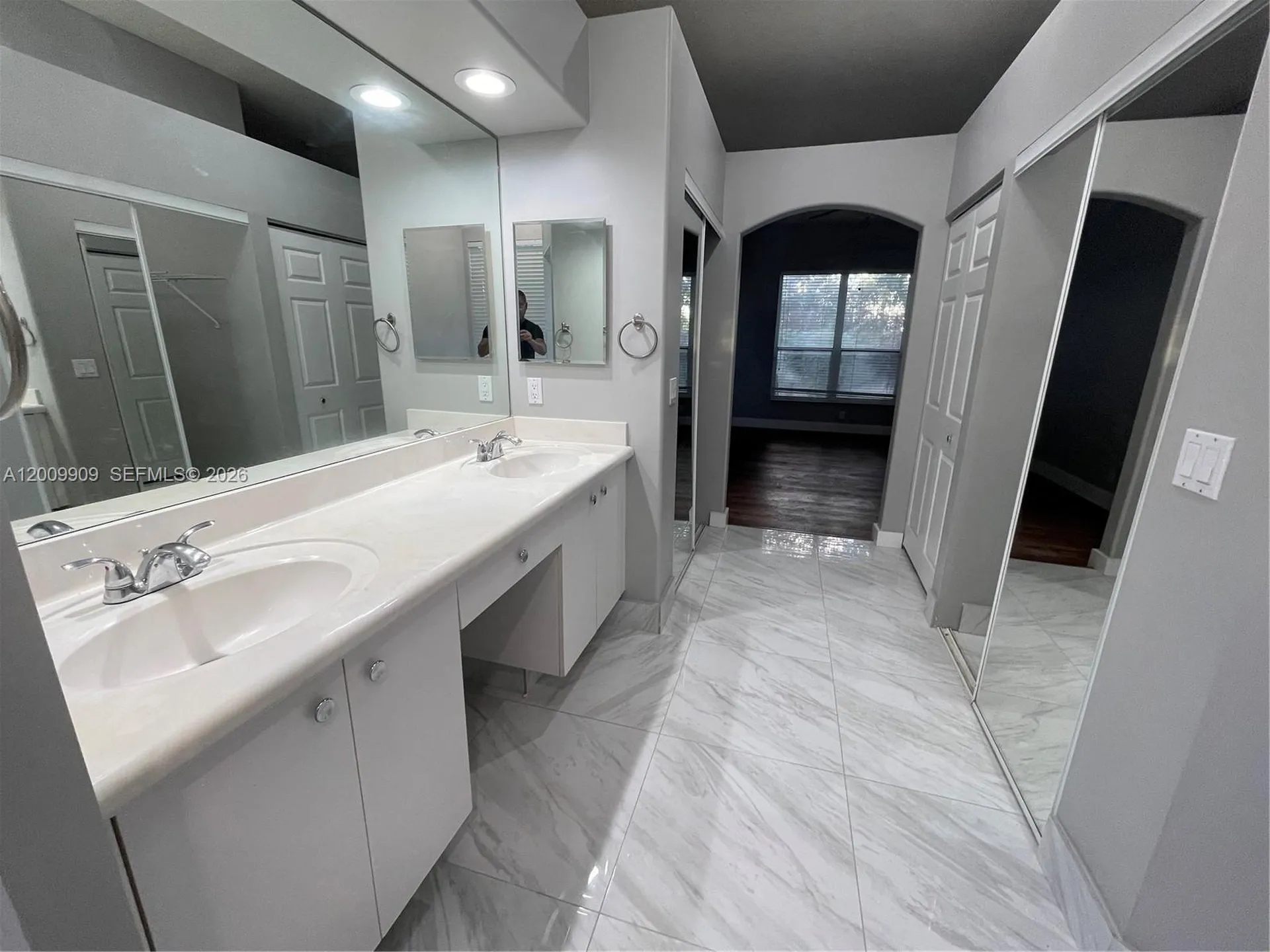 5263 SW 34th Way Hollywood FL 33312