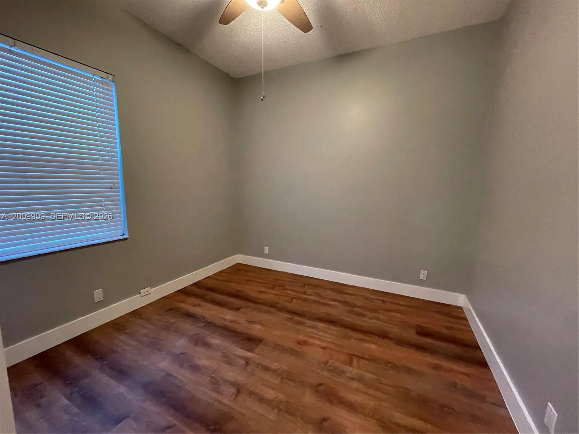 5263 SW 34th Way Hollywood FL 33312