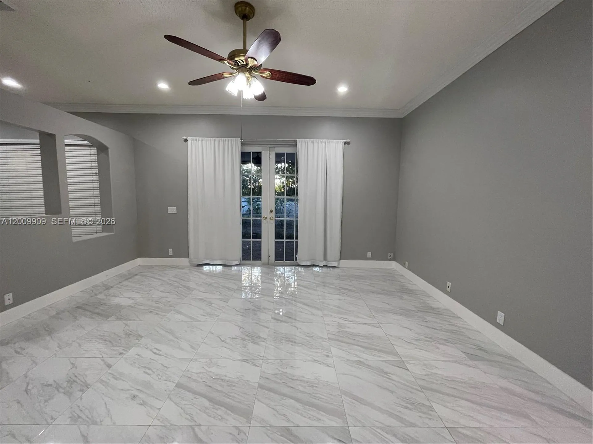 5263 SW 34th Way Hollywood FL 33312