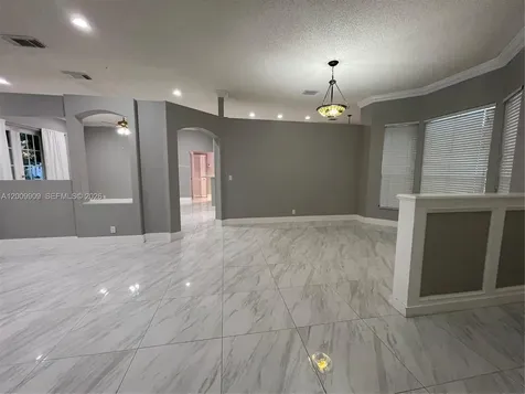 5263 SW 34th Way Hollywood FL 33312