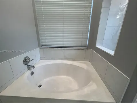 5263 SW 34th Way Hollywood FL 33312