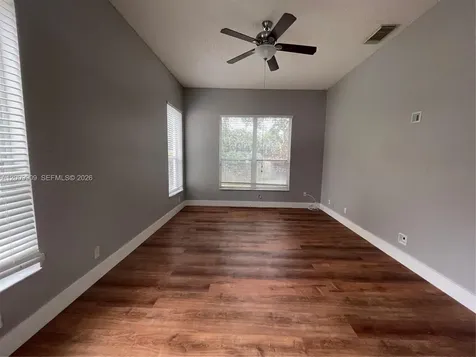 5263 SW 34th Way Hollywood FL 33312