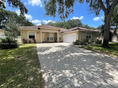 5263 SW 34th Way Hollywood FL 33312
