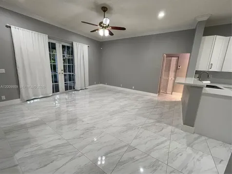 5263 SW 34th Way Hollywood FL 33312