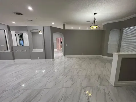 5263 SW 34th Way Hollywood FL 33312
