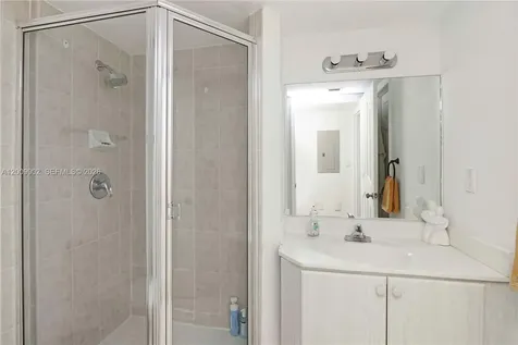 10921 NW 88th Terrace Doral FL 33178