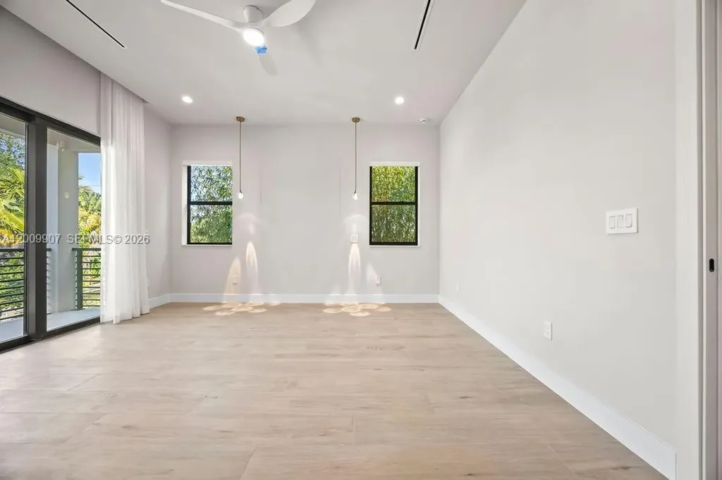 1137 NE 11th Avenue Fort Lauderdale FL 33301