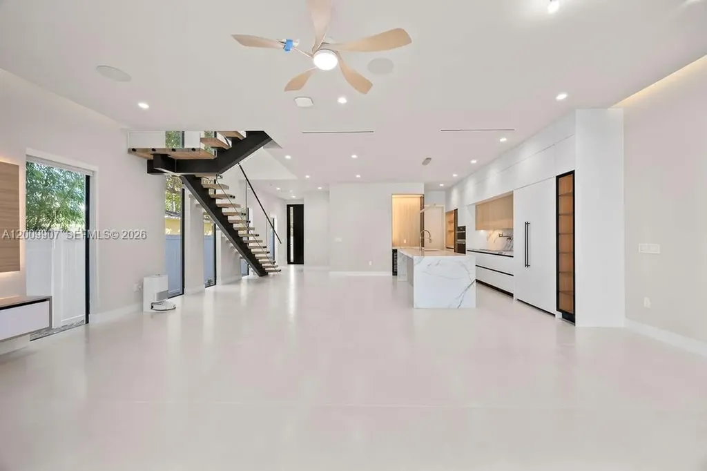 1137 NE 11th Avenue Fort Lauderdale FL 33301