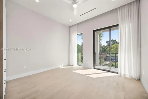 1137 NE 11th Avenue Fort Lauderdale FL 33301