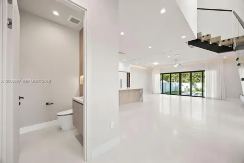 1137 NE 11th Avenue Fort Lauderdale FL 33301