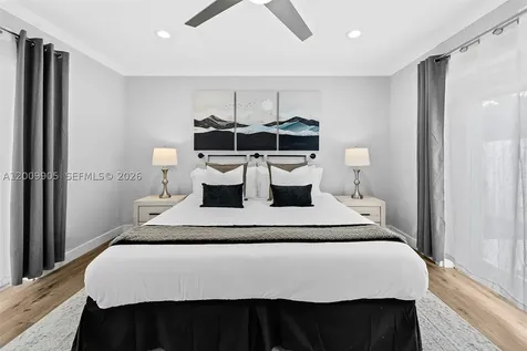 2005 NW 37th Street Oakland Park FL 33309