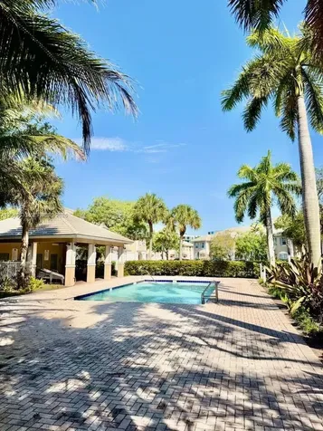 669 NW 42nd Avenue Plantation FL 33317