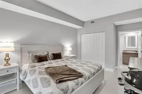 400 Sunny Isles Boulevard Sunny Isles Beach FL 33160
