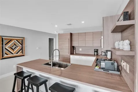 400 Sunny Isles Boulevard Sunny Isles Beach FL 33160