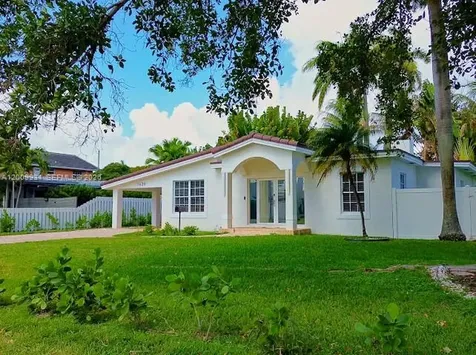 1435 Grant Street Hollywood FL 33020